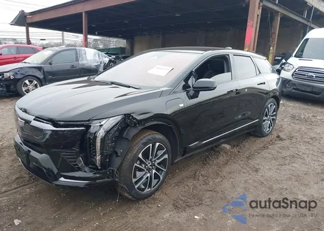 2025 Cadillac Optiq Sport 1 Awd z USA, uszkodzony, nr VIN 3GYK3EMR9SS223505
